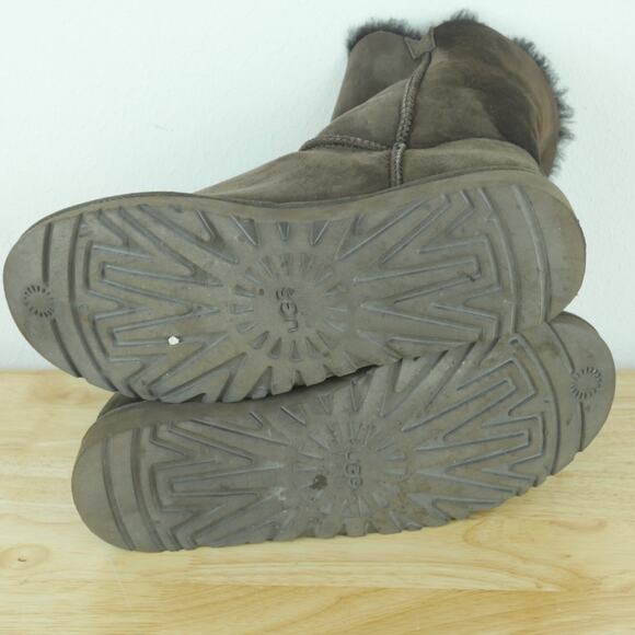 UGG Size 10 Bailey Button II Dark Brown Suede Shearling Foldover Boots Comfort - Picture 9 of 10